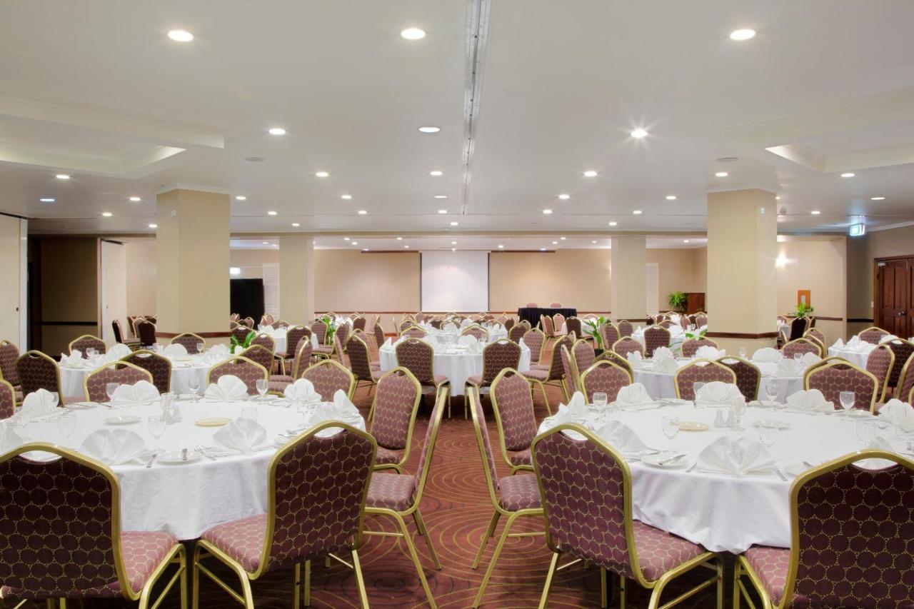 Holiday Inn & Suites Port Moresby By Ihg מראה חיצוני תמונה